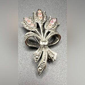 Vintage Signed Avon Silver Tone Pink Rhinestone Tulip Flowers Brooch Pin Bow
